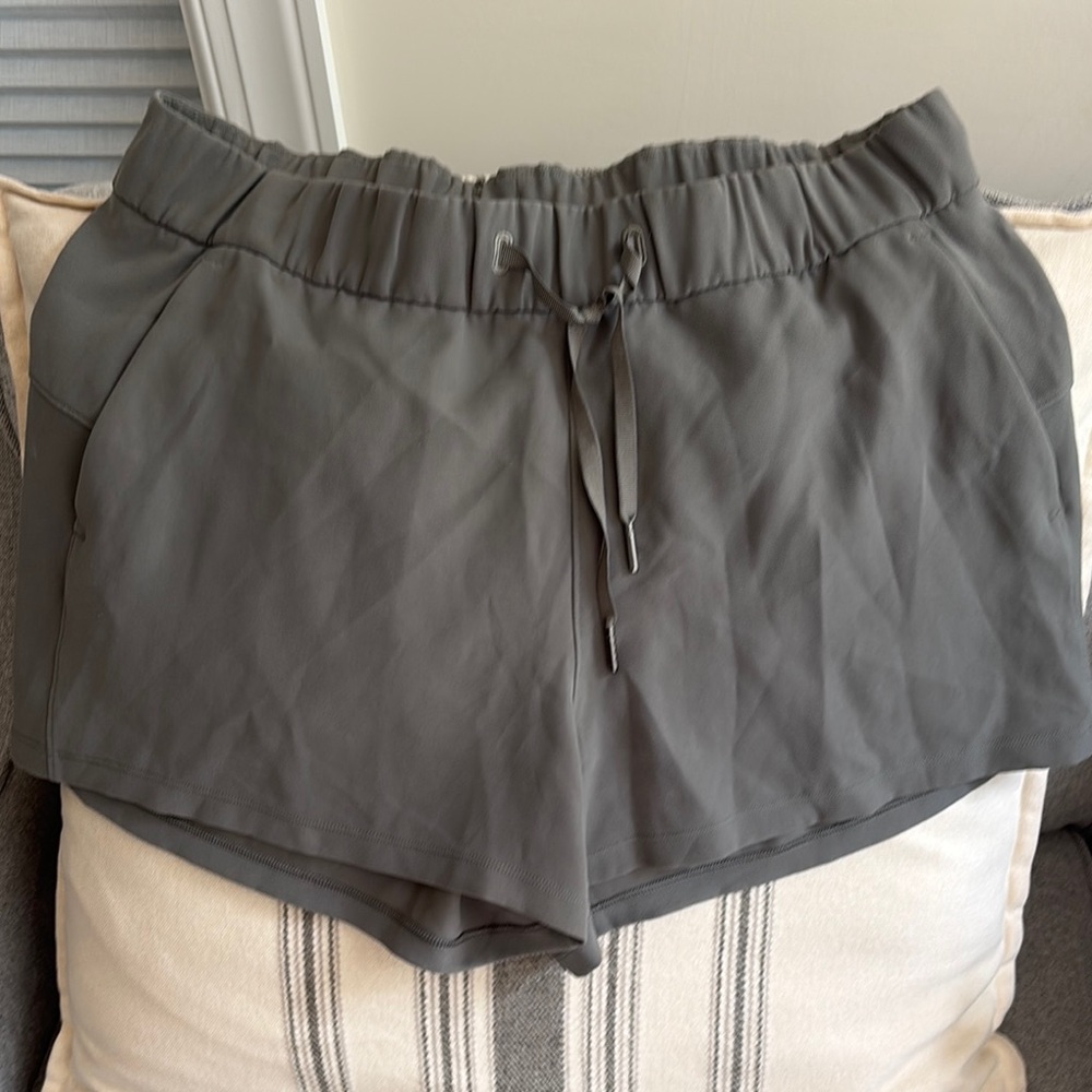 Lululemon Athletica Gray Athletic Shorts Lightweight Elastic Waist